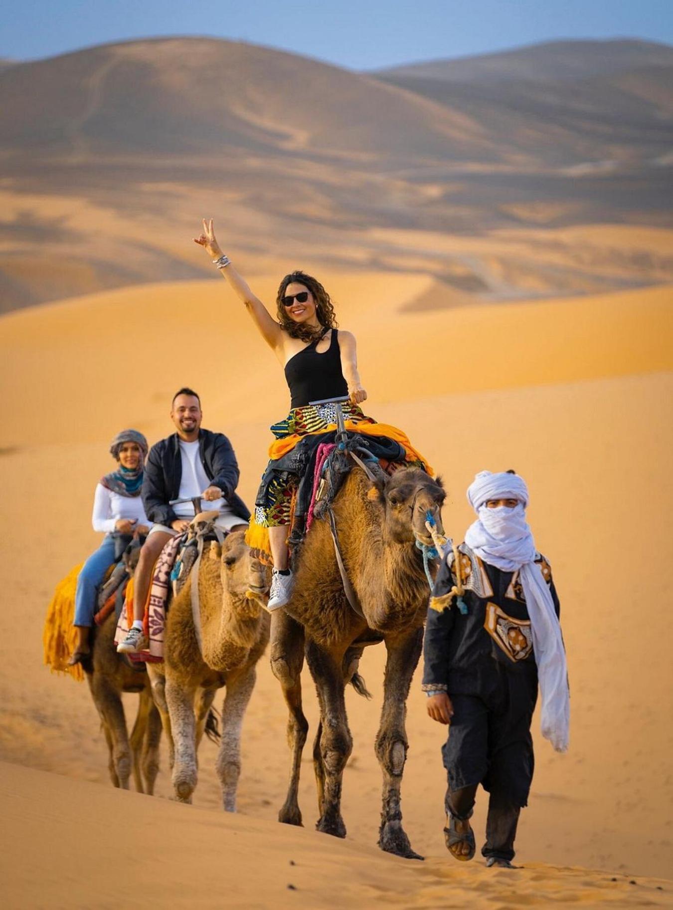 Merzouga Nomadic Luxury Camp 外观 照片