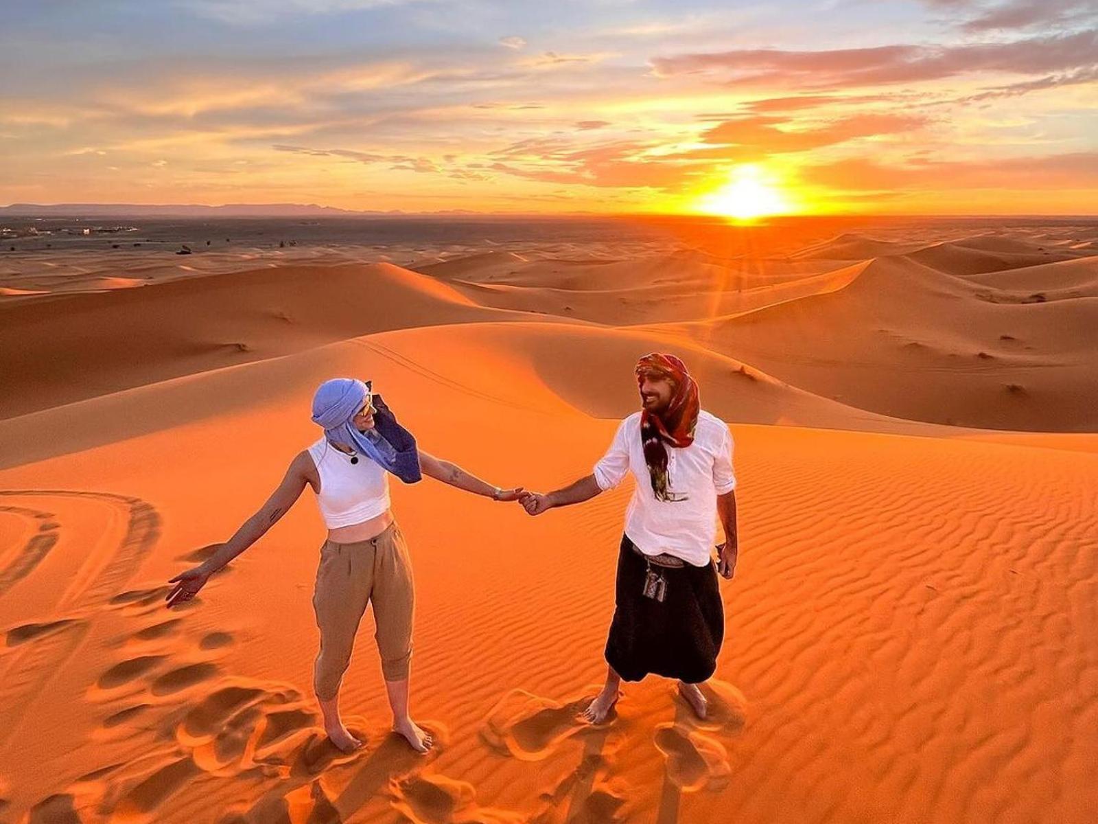 Merzouga Nomadic Luxury Camp 外观 照片