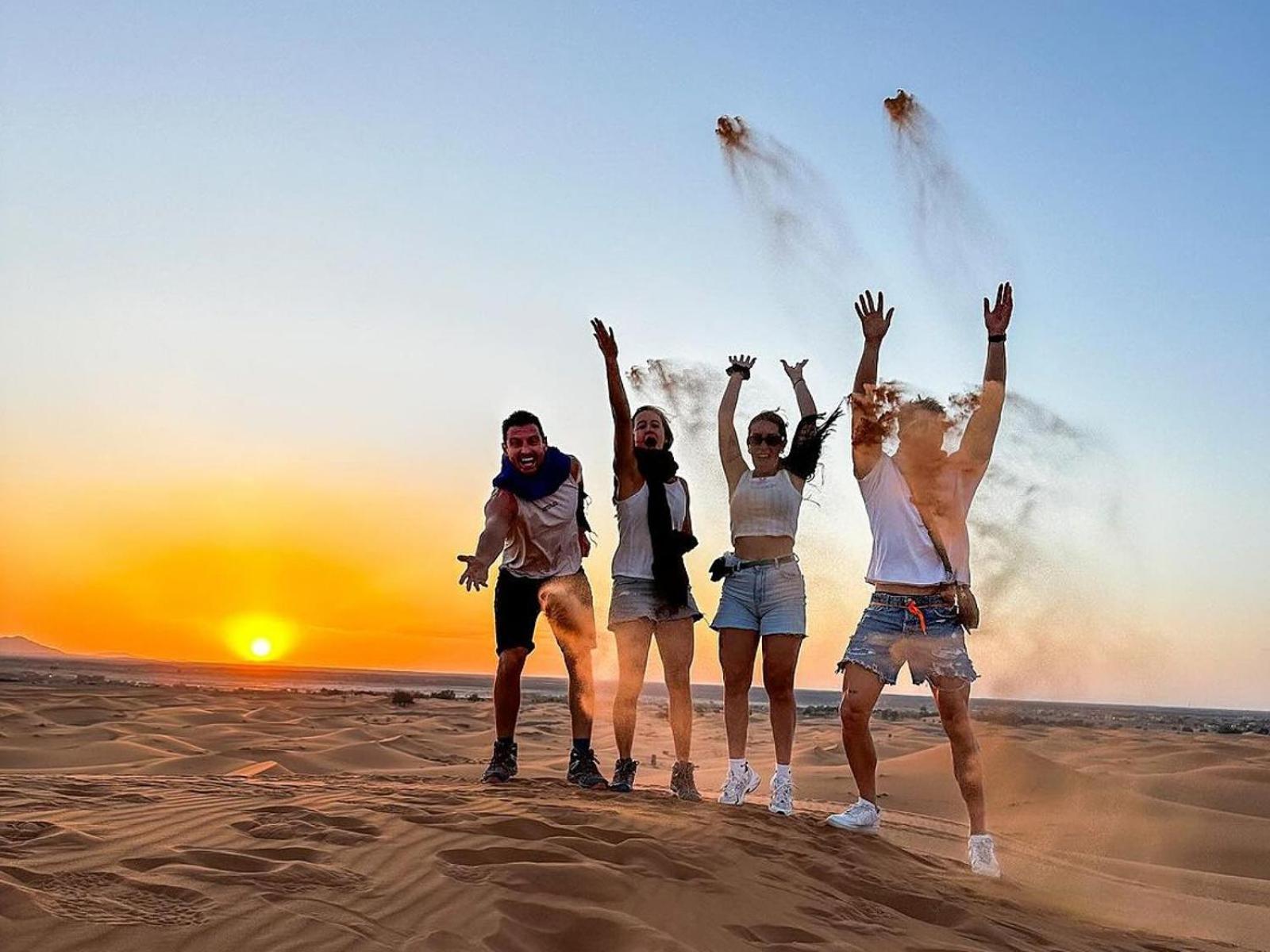 Merzouga Nomadic Luxury Camp 外观 照片