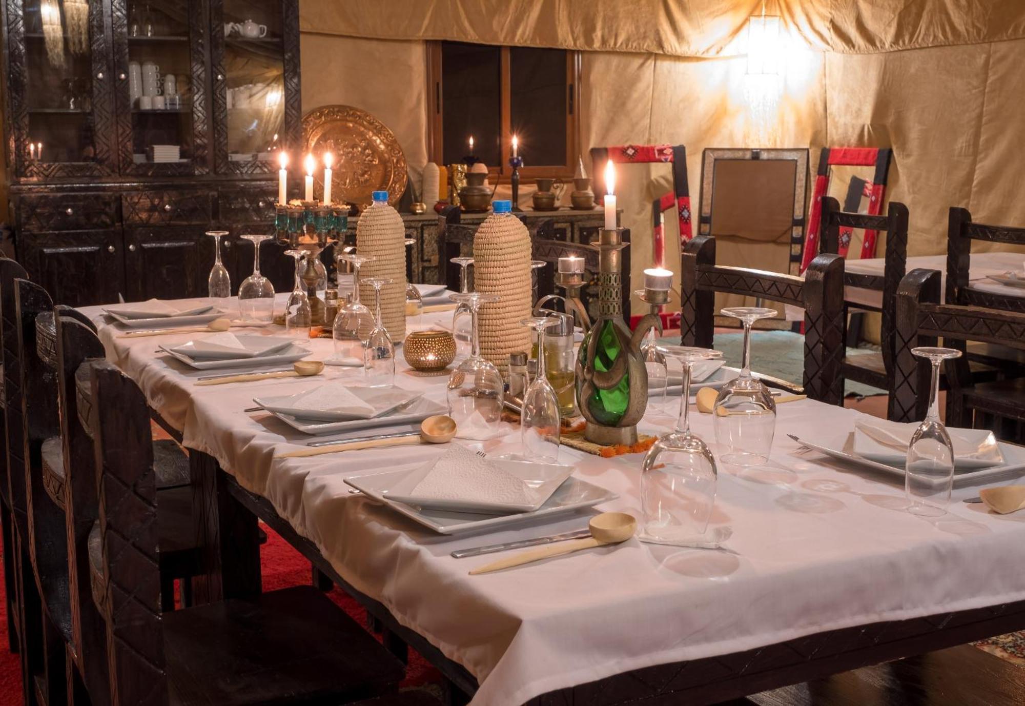 Merzouga Nomadic Luxury Camp 外观 照片